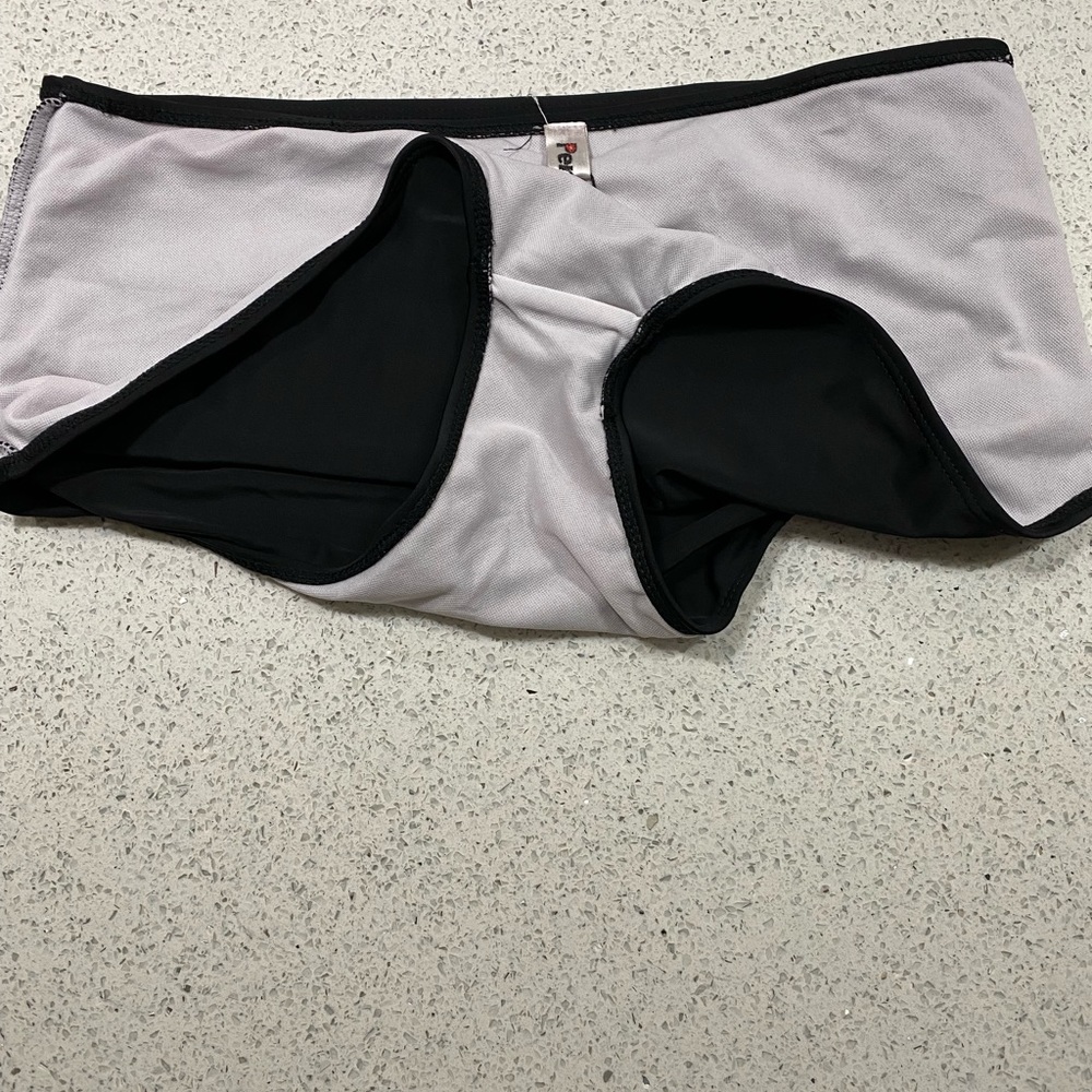Off Shoulder Ruffle High Rised Bikini w/ extra bottoms - Picture 15 of 16
